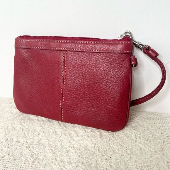 Fossil Red Leather Wristlet Clip In Pouch Bag Charm Minimalist - Picture 4 of 9